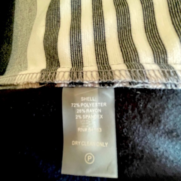 NWOT - CALVIN KLEIN DRESS - Picture 4 of 4